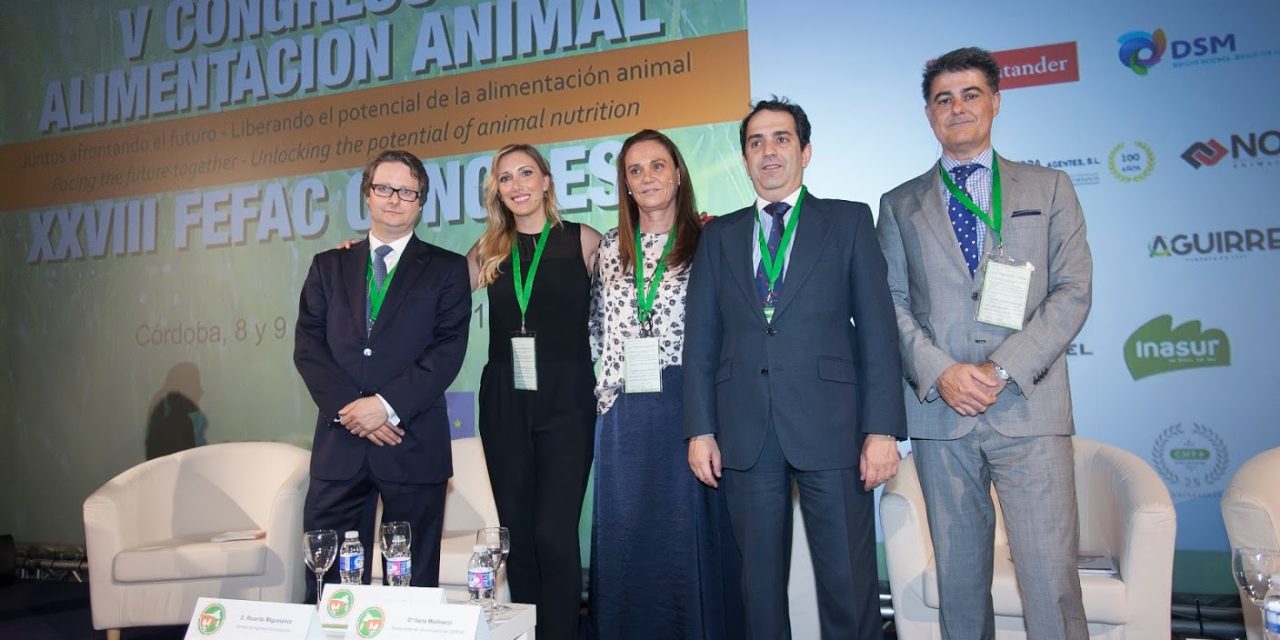 Cuatrocientos operadores del sector productor de piensos y ganadería han debatido sobre los retos y el potencial de la alimentación animal