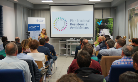 Cristina Muñoz presenta en Leonvet, de la mano de Boehringer Ingelheim, las claves del Plan Nacional frente a la Resistencia a los Antibióticos