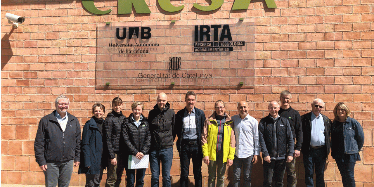MSD Animal Health acompaña a un grupo de veterinarios daneses en su visita al IRTA-CReSA